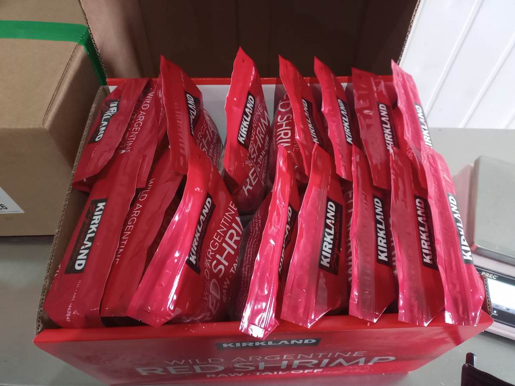 Imagen que contiene interior, rosa, tabla, caja

Descripci�n generada autom�ticamente