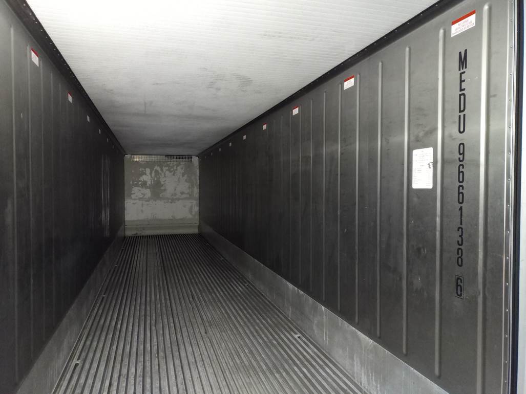 Imagen en blanco y negro de una puerta de vidrio

Descripci�n generada autom�ticamente con confianza baja