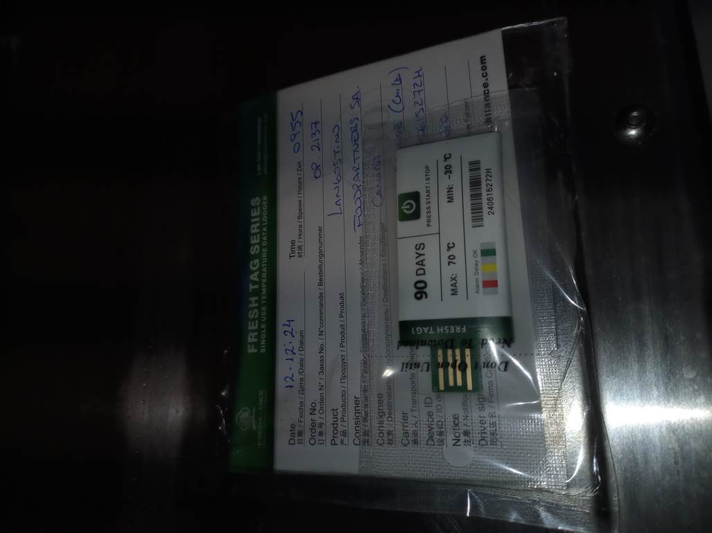 Imagen que contiene reloj, computadora, refrigerador

Descripci�n generada autom�ticamente