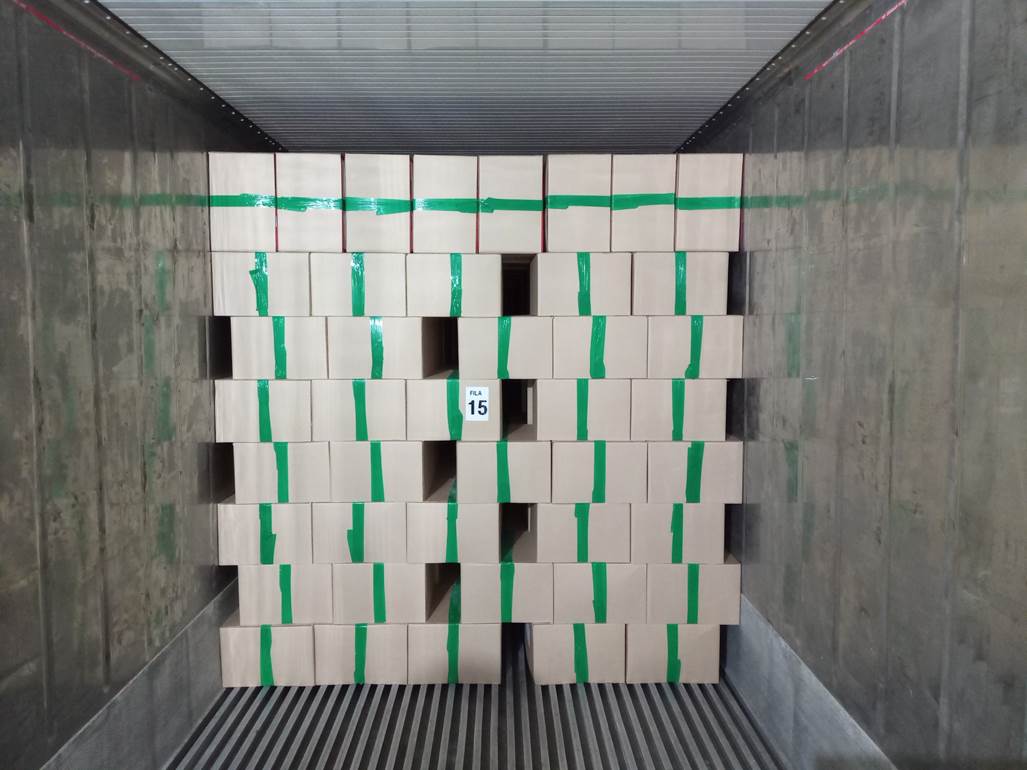 Imagen que contiene edificio, interior, verde, con baldosas

Descripci�n generada autom�ticamente