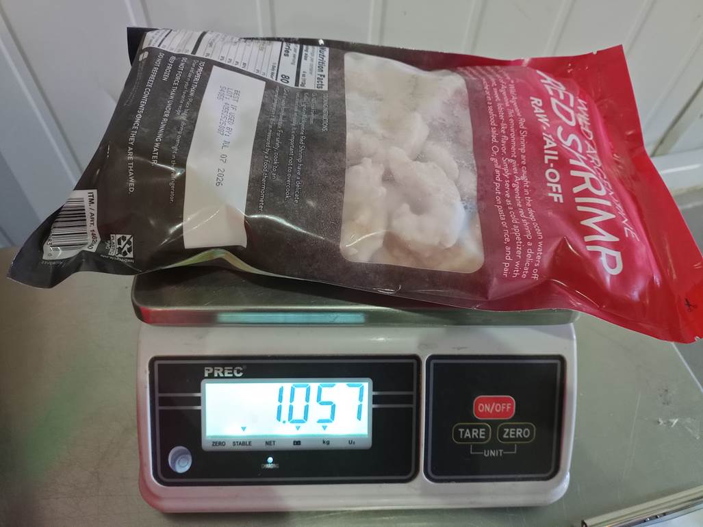 Imagen que contiene interior, reloj, tabla, peque�o

Descripci�n generada autom�ticamente