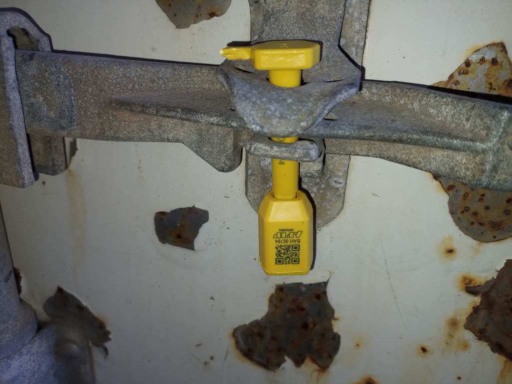 Imagen que contiene interior, sucio, peque�o, viejo

Descripci�n generada autom�ticamente