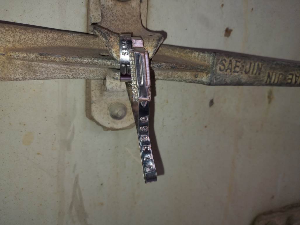 Imagen que contiene interior, edificio, sucio, viejo

Descripci�n generada autom�ticamente