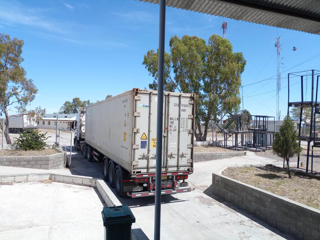 Imagen que contiene exterior, banqueta, edificio, calle

Descripci�n generada autom�ticamente