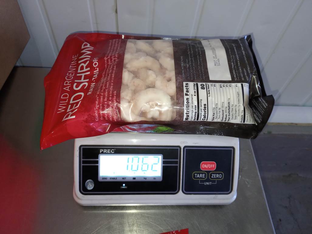 Un reloj en la parte de atr�s de un carro

Descripci�n generada autom�ticamente con confianza media