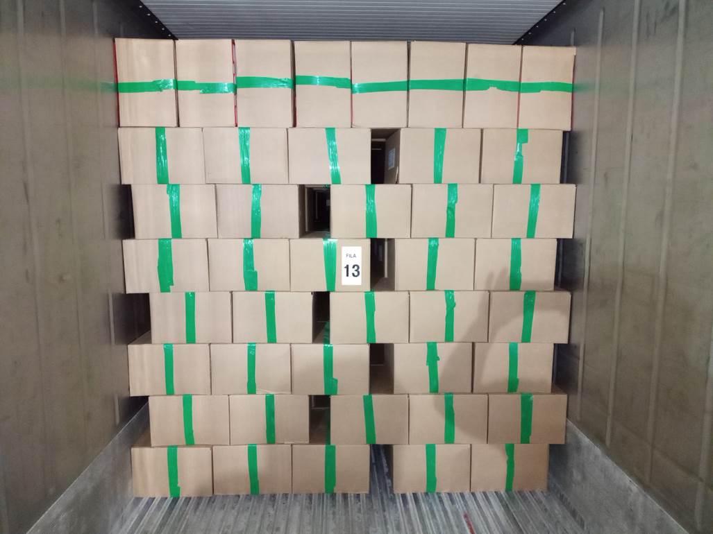 Imagen que contiene interior, con baldosas, verde, azulejo

Descripci�n generada autom�ticamente