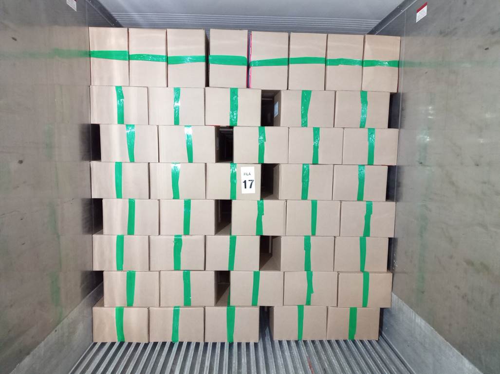Imagen que contiene edificio, interior, con baldosas, verde

El contenido generado por IA puede ser incorrecto.