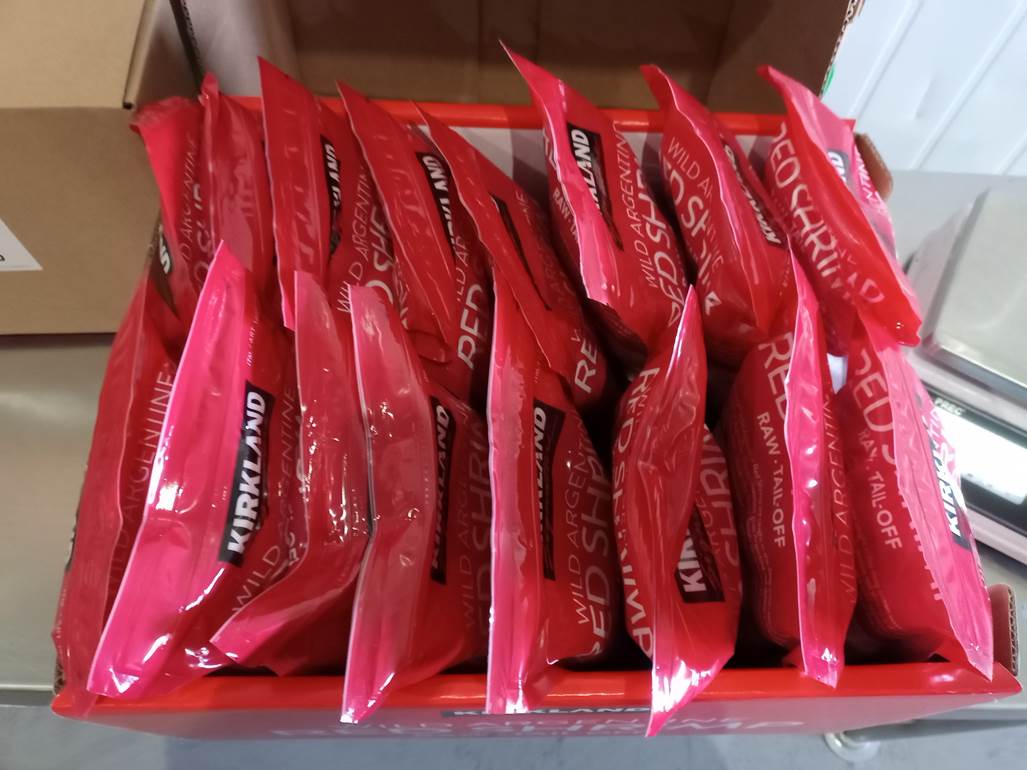 Imagen que contiene interior, tabla, rosa, caja

El contenido generado por IA puede ser incorrecto.