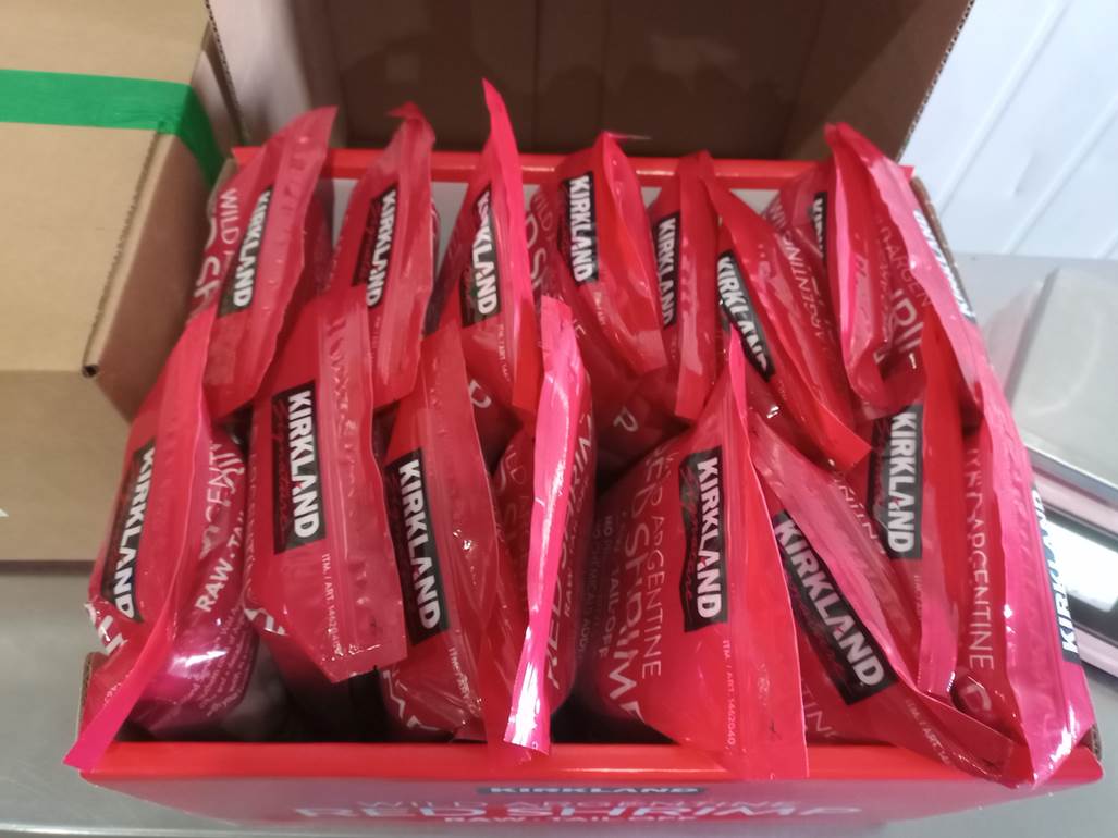 Imagen que contiene interior, tabla, caja, comida
El contenido generado por IA puede ser incorrecto.