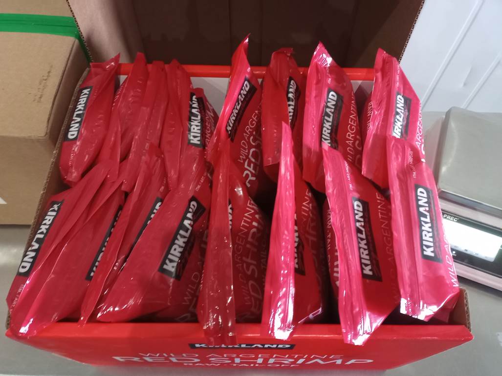 Imagen que contiene interior, tabla, caja, diversos

El contenido generado por IA puede ser incorrecto.