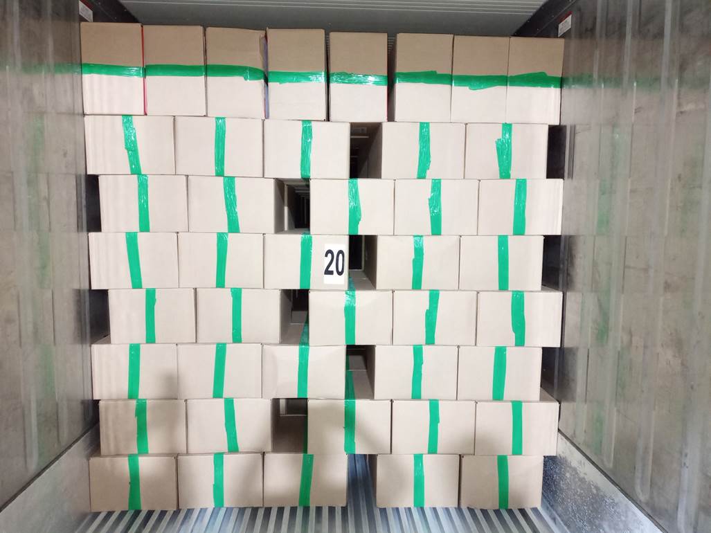 Imagen que contiene interior, con baldosas, azulejo, lego

El contenido generado por IA puede ser incorrecto.