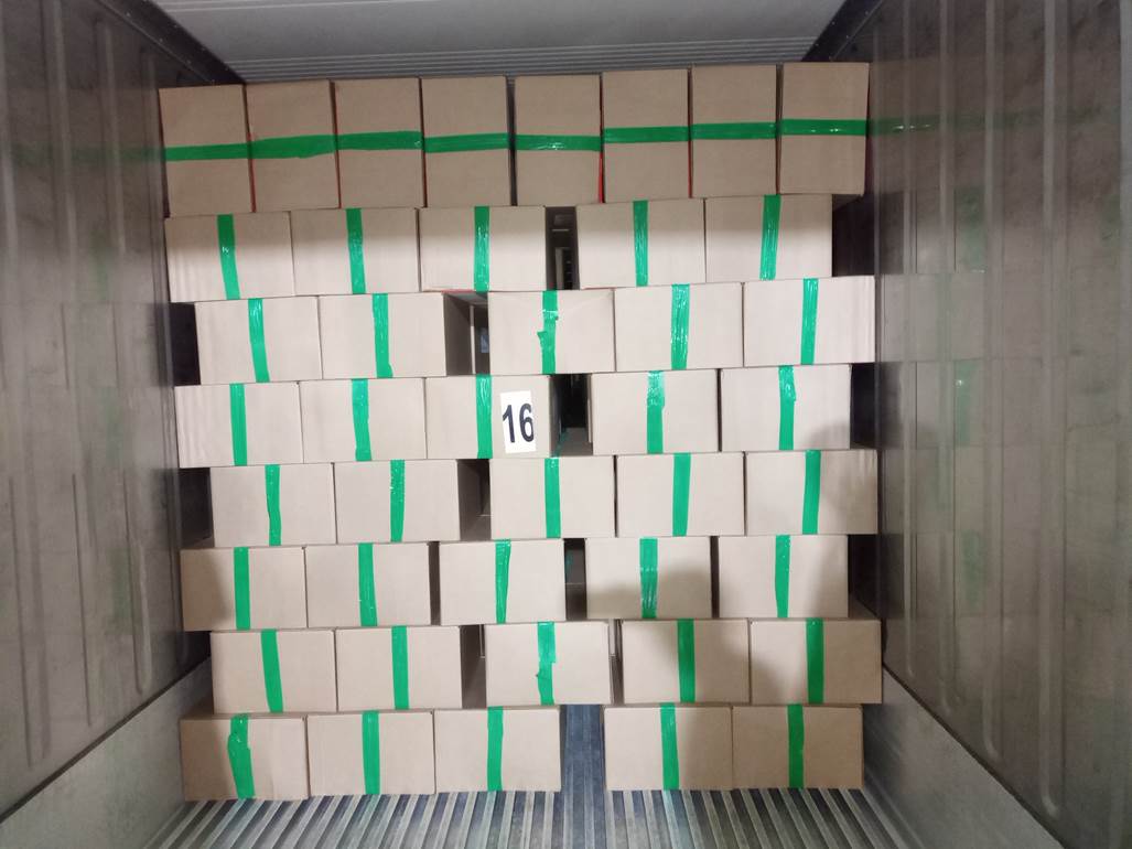 Imagen que contiene interior, verde, con baldosas, pequeño
El contenido generado por IA puede ser incorrecto.