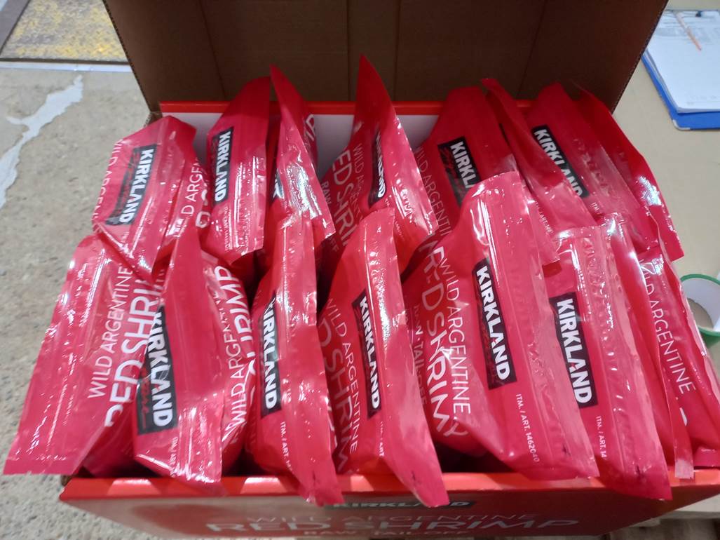Imagen que contiene caja, tabla, comida, puesto

El contenido generado por IA puede ser incorrecto.