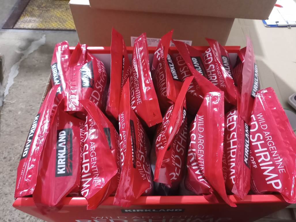 Imagen que contiene interior, tabla, comida, caja
El contenido generado por IA puede ser incorrecto.