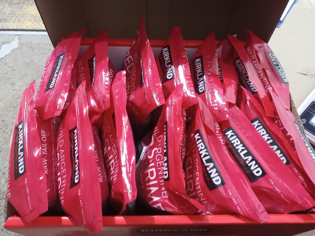 Imagen que contiene rosa, caja, tabla, alimentos

El contenido generado por IA puede ser incorrecto.