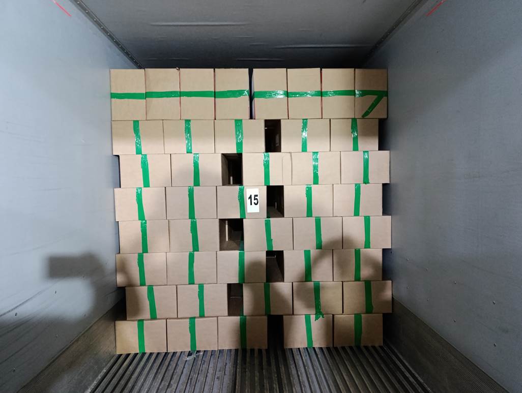 Imagen que contiene interior, verde, peque�o, con baldosas

El contenido generado por IA puede ser incorrecto.