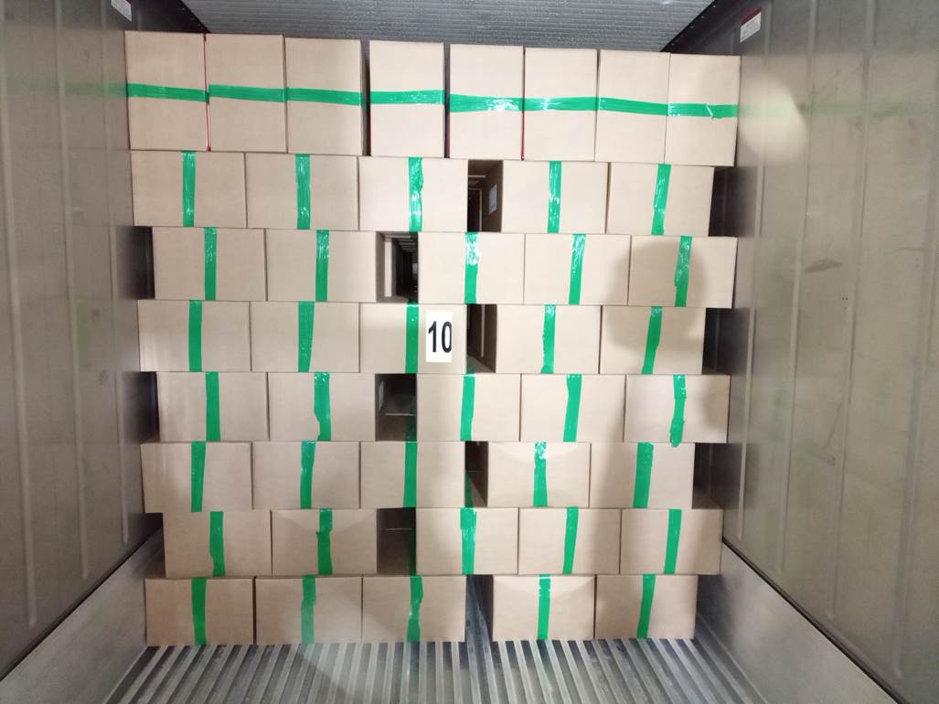 Imagen que contiene interior, con baldosas, azulejo, verde

El contenido generado por IA puede ser incorrecto.