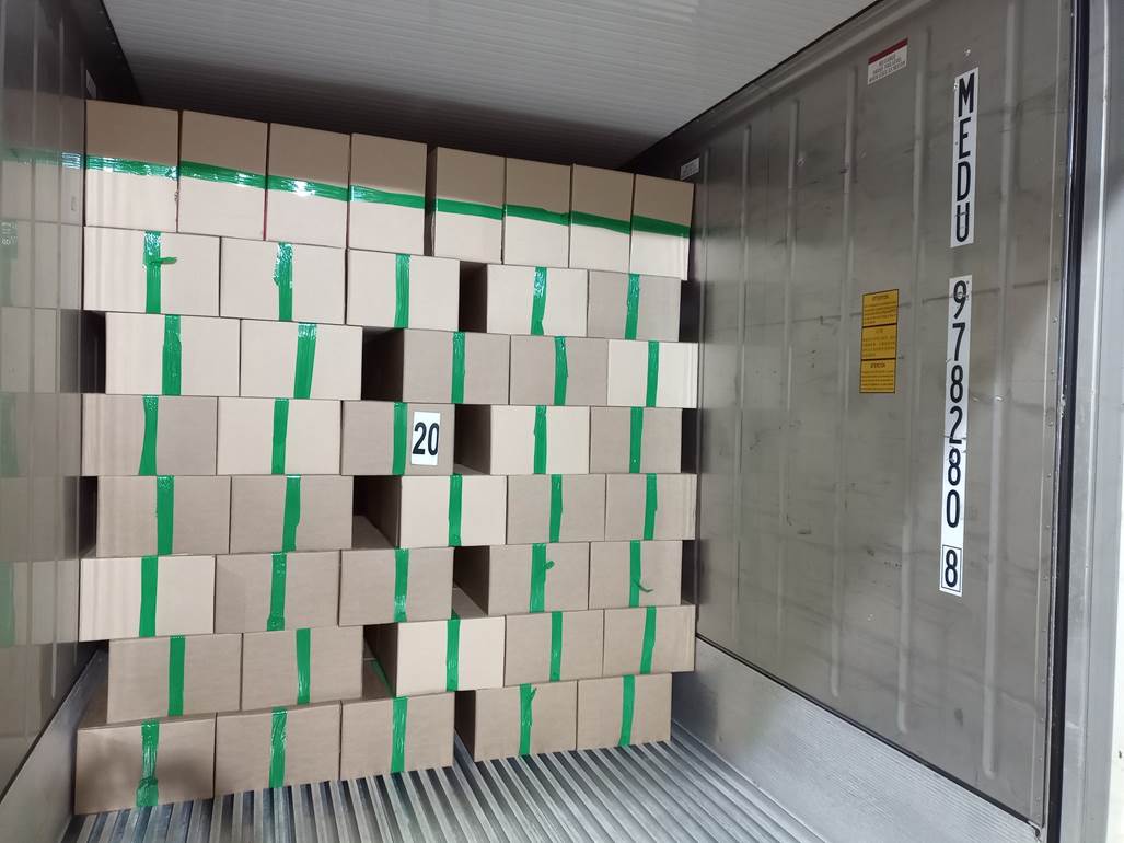 Imagen que contiene interior, con baldosas, azulejo, lego

El contenido generado por IA puede ser incorrecto.