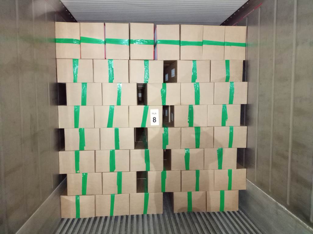 Imagen que contiene interior, con baldosas, azulejo, verde

El contenido generado por IA puede ser incorrecto.