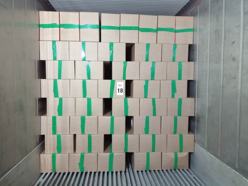 Imagen que contiene interior, con baldosas, verde, colorido

El contenido generado por IA puede ser incorrecto.