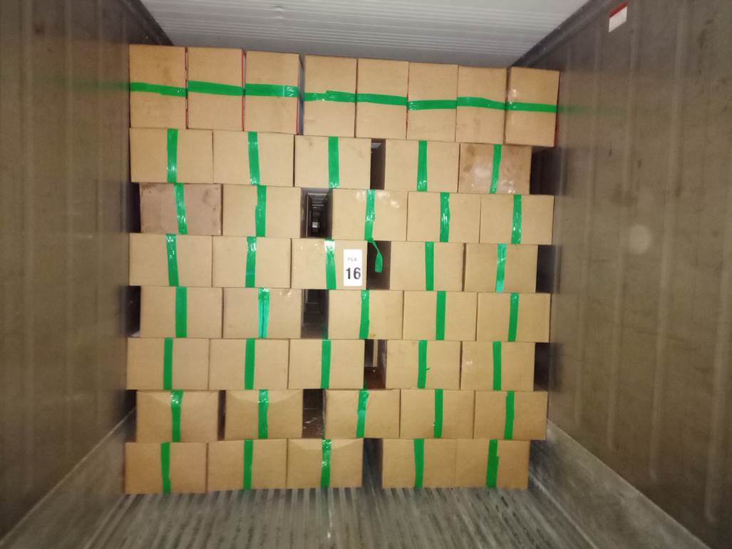 Imagen que contiene interior, verde, hecho de madera, con baldosas

El contenido generado por IA puede ser incorrecto.