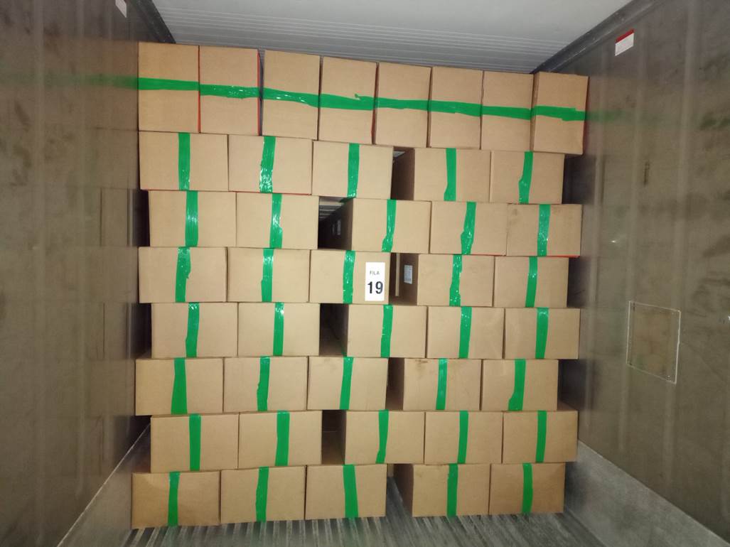 Imagen que contiene interior, con baldosas, azulejo, verde

El contenido generado por IA puede ser incorrecto.