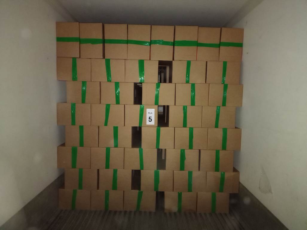 Imagen que contiene interior, pequeño, verde, abrir
El contenido generado por IA puede ser incorrecto.