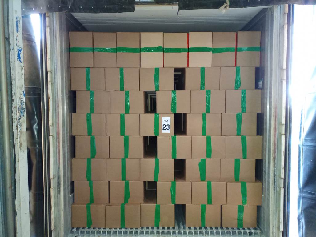 Imagen que contiene interior, edificio, puerta, gabinete

El contenido generado por IA puede ser incorrecto.
