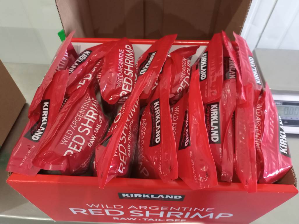 Imagen que contiene tabla, caja, comida, alimentos

El contenido generado por IA puede ser incorrecto.