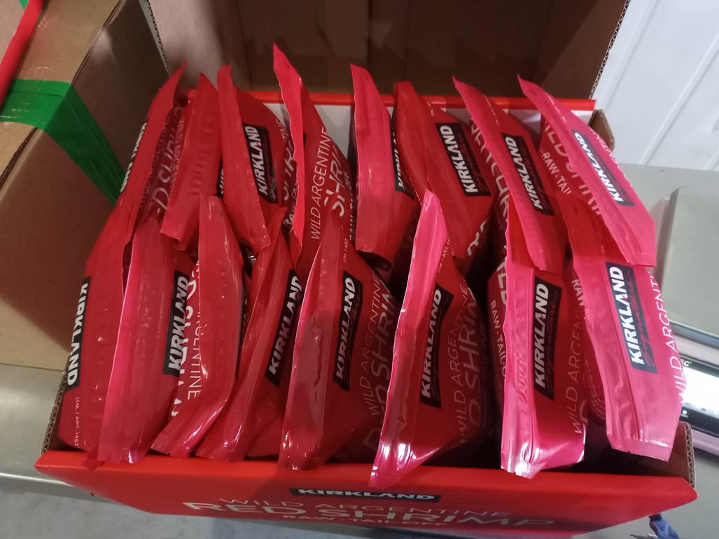 Imagen que contiene interior, tabla, forrado, caja

El contenido generado por IA puede ser incorrecto.