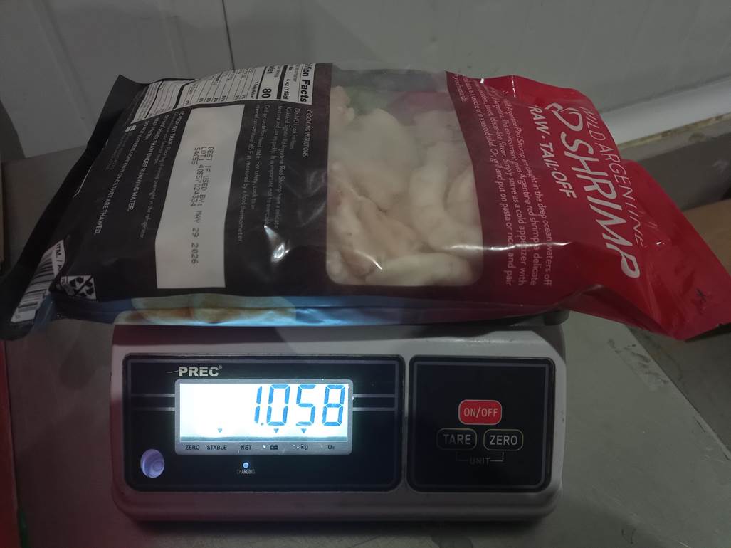 Celular prendido encima de mesa

El contenido generado por IA puede ser incorrecto.